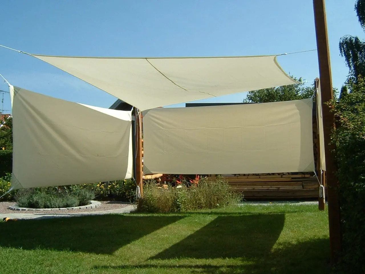 Pe firkantet seil 3,6x3,6 m - offwhite inkl. beslag