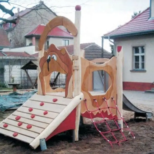 Lion Head Playhouse - Bilde 3