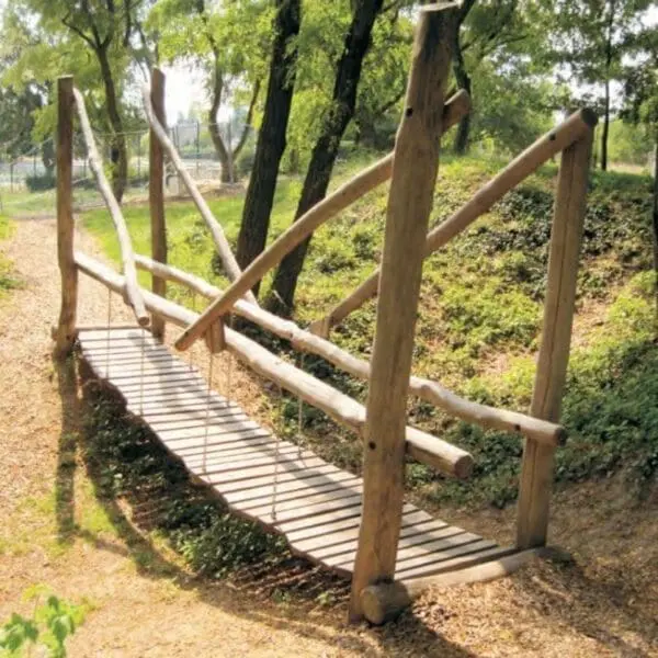 Hengebroen i skogen - Bilde 3