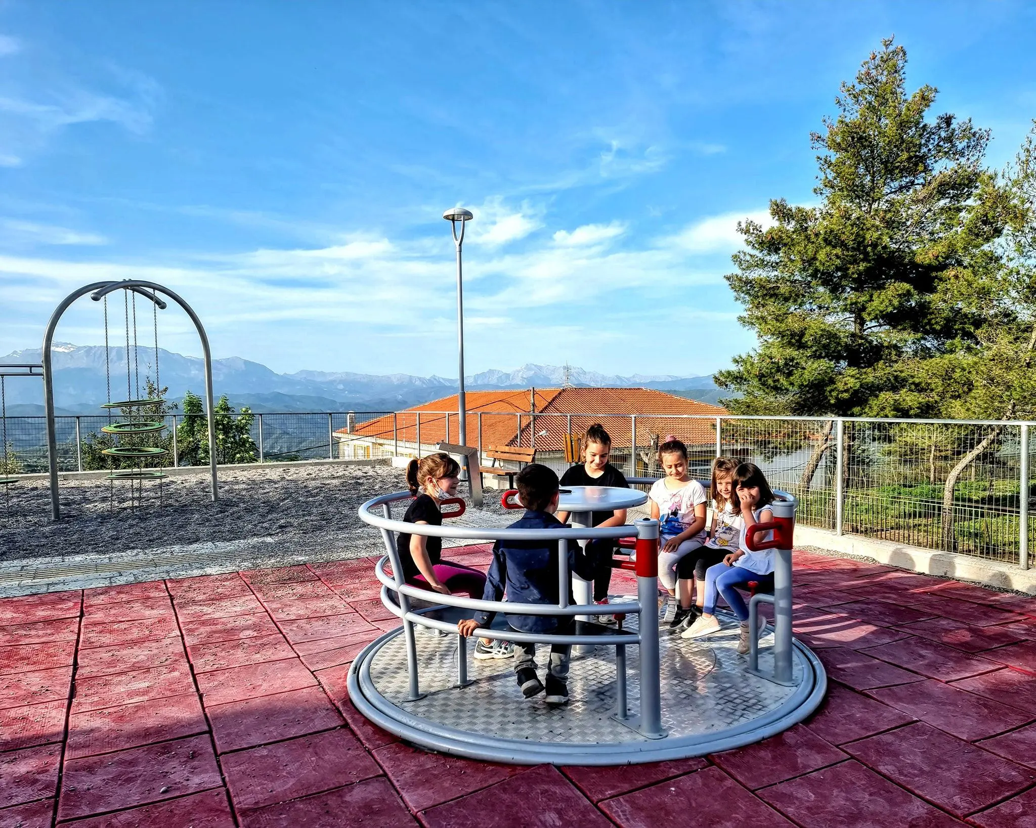 RULLESTOLKARUSELL YUGO 2 - Bilde 9